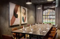 The Loom Hotel, Tapestry Collection by Hilton فنادق في وارويك