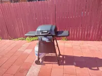 Holiday home with private heated pool available . for extra $20 for each night