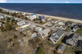 Escape to Our Spacious & Serene 3-Bedroom Home with Stunning Bay Views.