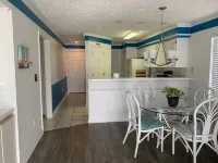 Peaceful Water View, Close to everything