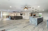 Norris Lake Stooksbury Lodge Perfect for Side by Side’s, Families, and Fishing!