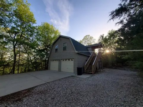 Lucky's - Adorable Cottage by the Beaver Lake Sailboat Club