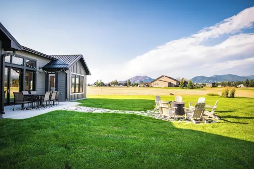 Luxurious Home in Red Lodge MT, Golf Course Retreat with Stunning Mountain Views Hotels in Carbon County