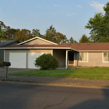 Spacious and Beautiful Single-Level for 10+