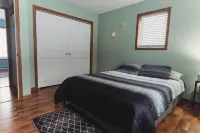Family Friendly Forest Cabin - Pictured Rocks, Waterfalls, Orv/Snowmobile Trails
