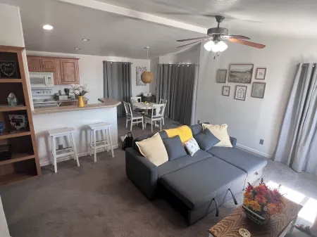 Bee-utiful Little House