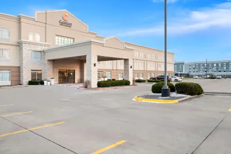 Comfort Inn & Suites Decatur-Forsyth