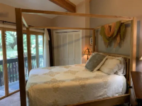 ~Peace and Tranquility in rain-forested Volcano on luxurious property ~