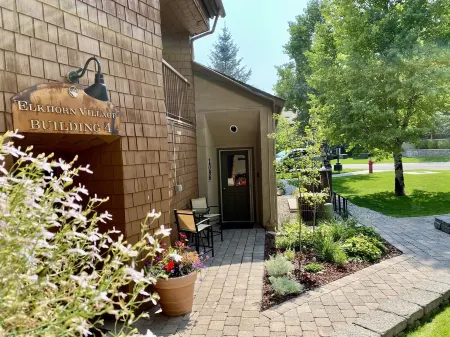 Tiny Condo, Quietly Nestled in Sun Valley