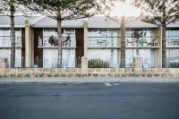Oceanside 8 beach - 3 ดาว
