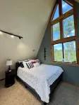 Secluded cabin on the water with jetski, hottub & kayak! Pets OK & early checkin