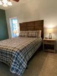 SPORTSMAN'S PARADISE, 5 Bedroom Home in Fort Peck, Montana