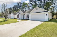Boho Chic Retreat Savannah/Dog Friendly/3 BD/2 BATH