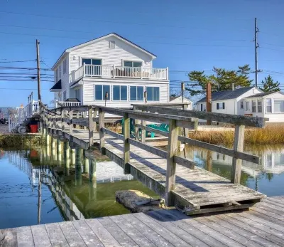 Stone Harbor Bar on the Bay Pavilion 2附近的飯店