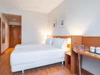 Exe Pozuelo Hotels near Latina