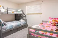Spacious 3 bedrooms  house with WiFi, AC in Wonderful Carson City