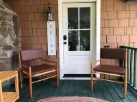 Charming, Pet Friendly, Lake View Home. Pontoon and/or Slip Available