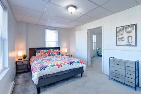 Parkview, Apt #5Parkview Historic Apartment