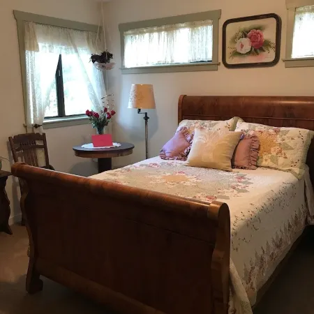 Foothill Get-A-Way in the "Jewel of the Mother Lode