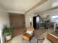 Cayucos Cottage Studio ll Modern Peak-A-Boo Ocean Views Hotels in Cayucos