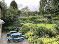 Spacious stylish house for group stays in  beautiful Buxton, pet friendly.