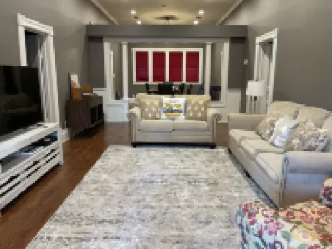 Historic Visalia 3br/2ba - Walk to Downtown