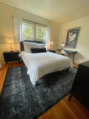 Welcome to Bungalow 437! Close to Downtown & OSU! Các khách sạn gần Office of International Admissions