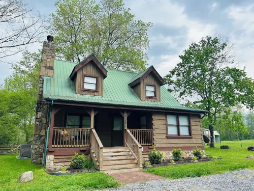 Back to Creek • Pool Table • Firepit • Grill