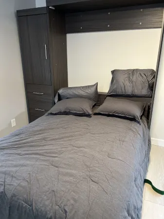 Get some rest at the Nest. Отели рядом с достопримечательностью «Беюкма Плейфилд»