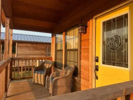 SilverDollar Winery Yellow Rose