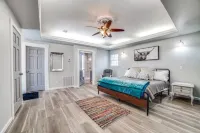 Wine Country Compound I Pool & Hot Tub I Club House and Casita!