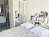 Maison Chaleureuse Avec Jacuzzi Hotels in Plouezec