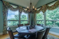 Beautiful Lake Glenville Mountain Getaway Hotels in Hamburg