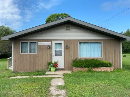 The Mohawk Trail House Отели в г. Куино Каунти