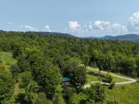 Camp Lillian Gorgeous New Cabin with Mountain Views Hotels in Johnsburg