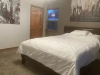 Spacious River House minutes to Hot Springs & WY Dino Center