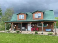 Enjoy the county life with great views and a very peaceful setting.
