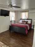 Charming Wine Country Cottage, Pet Friendly! Hotels near Solvang Library