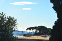 Rare: House Classified  - 81m² 100m Beaches & Port, Air-Conditioned, Parking, Wifi Hoteles en La Londe-les-Maures