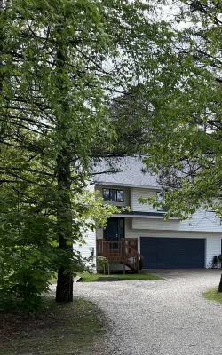 Great Location-2 minutes to Downtown/Blue Star Walking/Bike Trail @ Front Door