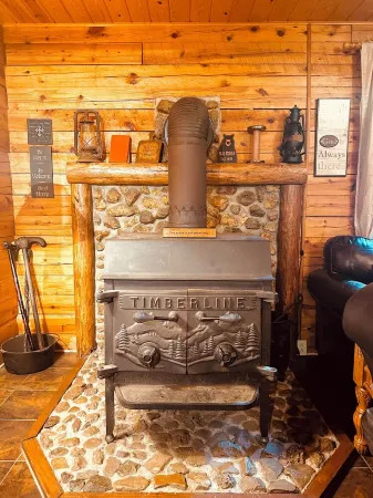 Lake Road Cabin B — Million Dollar Ozark View!