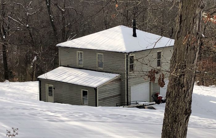 Pete's Place: Forest retreat near wineries, Blue Ridge School, and Shenandoah NP