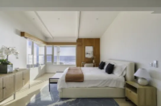 Sunrise to Sunset Views • Cayucos Beachfront Home