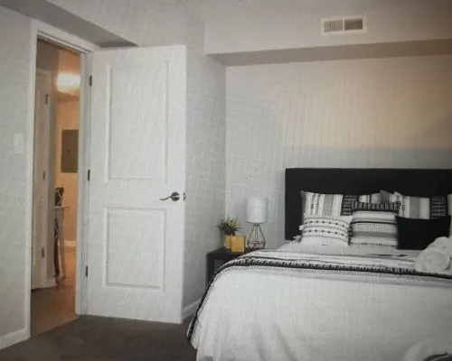 Enjoy a stylish experience. Corporate housing or family vacation. Hotels in Kettering