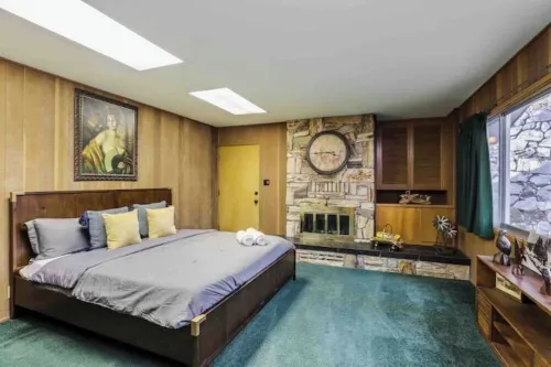 Relaxing luxury custom home 3,000 square ft close to hiking, fishing, downtown