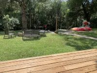 Waterfront • Beautiful Inside and Out! Kayaker’s Paradise • Fishing • Manatees Отели рядом с достопримечательностью «Get Up and Go Kayaking - The Chaz»