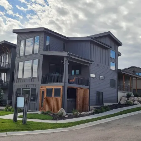 Beautiful Lakehouse on Pineview Reservoir near 3 ski resorts