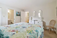 Welcome to Family Lake Time – Your Waterfront Condo!
