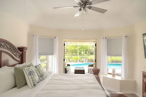 Heated Pool, WIFI, Grill, Near Boca Grande and Englewood Beach,Yard w/ Canal