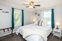 The Cow Tipper: Near Everything - SPA - Game Room - Fire Pit & Patio - Sleeps 10